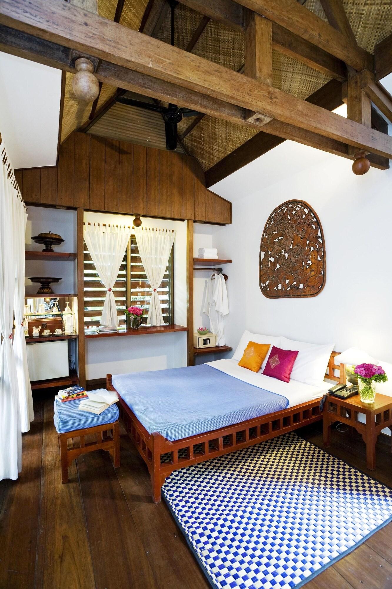 Angkor Village